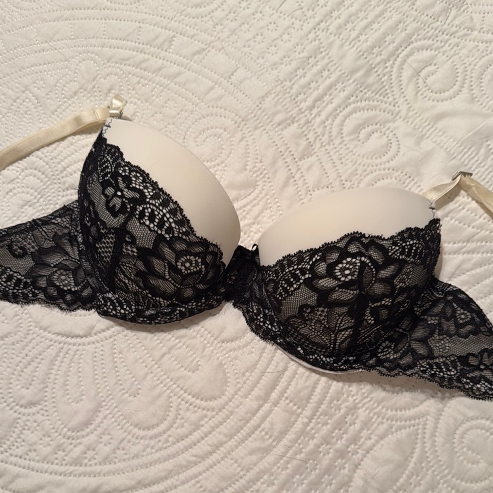 Elegant Black Lace Bra